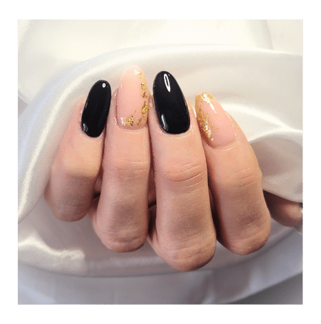 pose d'ongles en gel les ongles de margotte